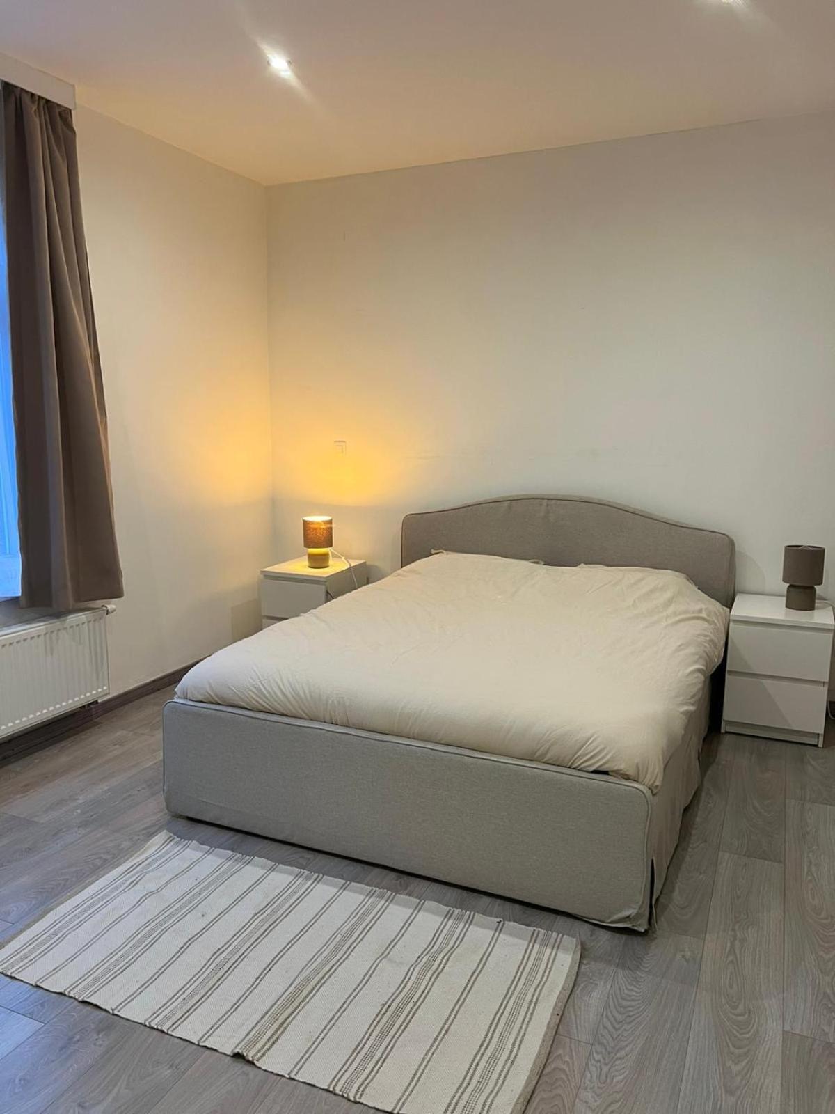 Apartment Spacieux Avec Garage Brussels